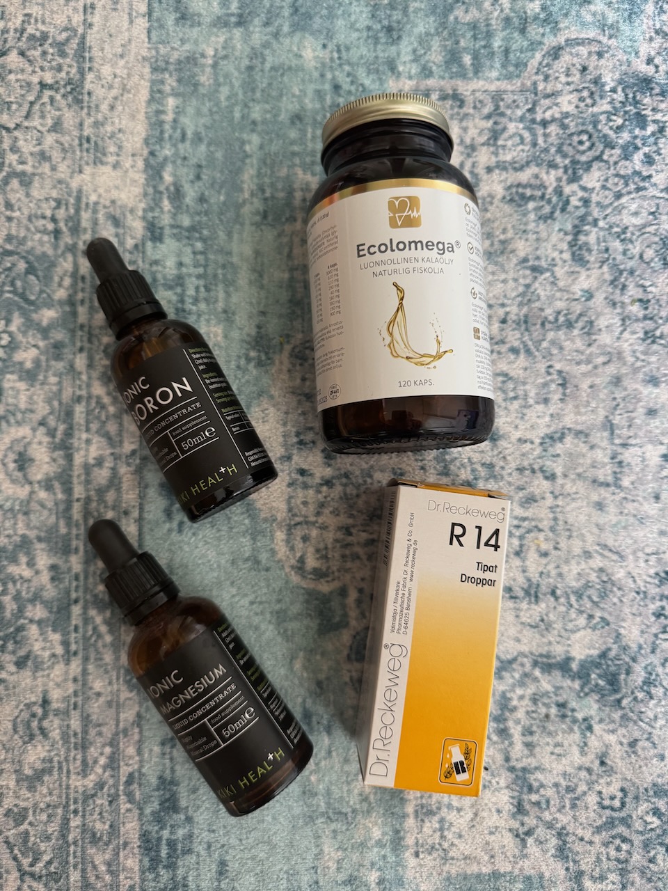 Vaihdevuosien lisäravinteet: KIKI Health magnesium ja boron, EcolOmega-kalaöljy ja Dr. Reckeweg -tipat