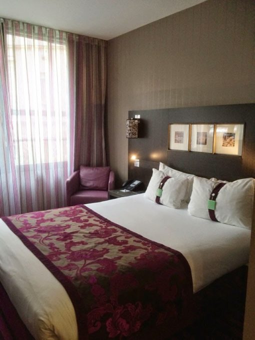 Holiday Inn Notre Dame huone