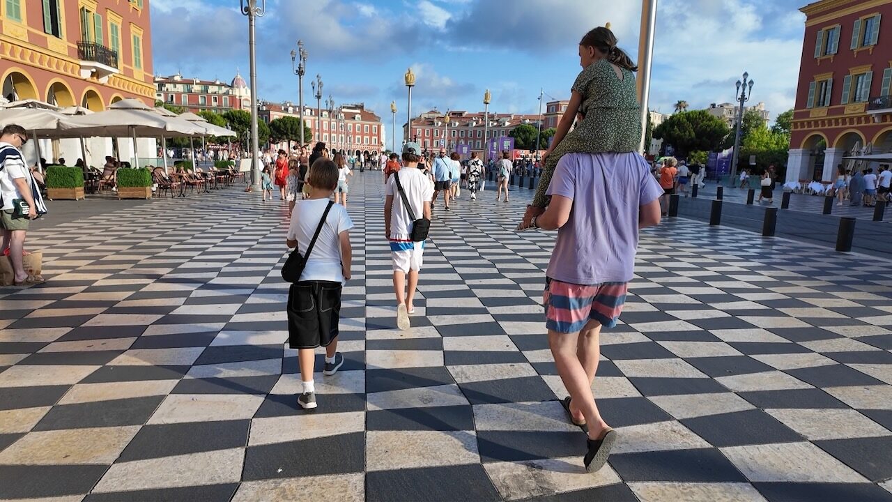 Nizza lasten kanssa – kaupunkiopas ja parhaat nähtävyydet