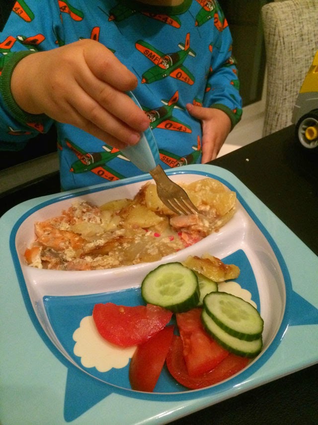 Mikä astiasto sopii taaperolle?