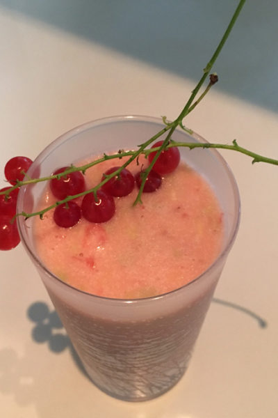 Rautapitoinen smoothie osana ruokavaliota